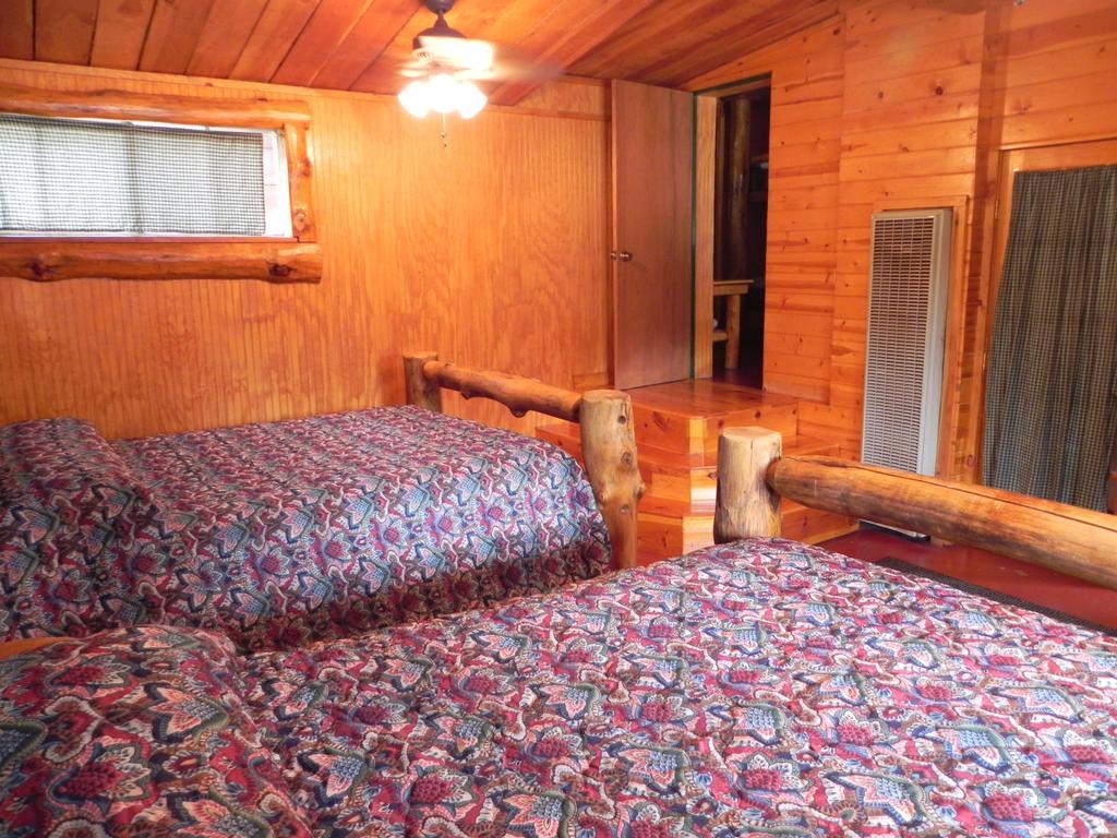 Apache Village Cabins Ruidoso Room photo