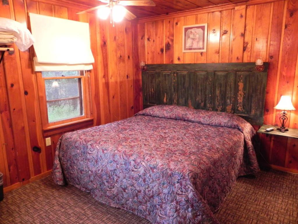 Apache Village Cabins Ruidoso Room photo