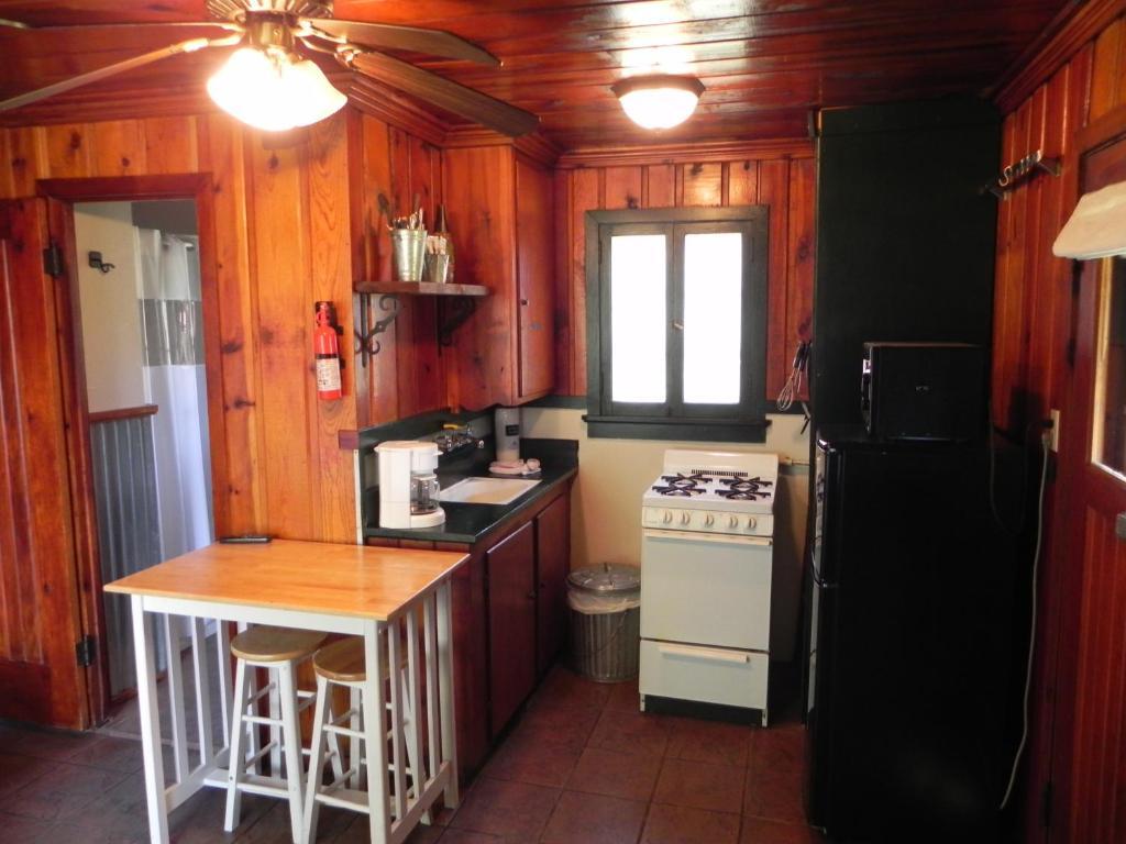 Apache Village Cabins Ruidoso Room photo